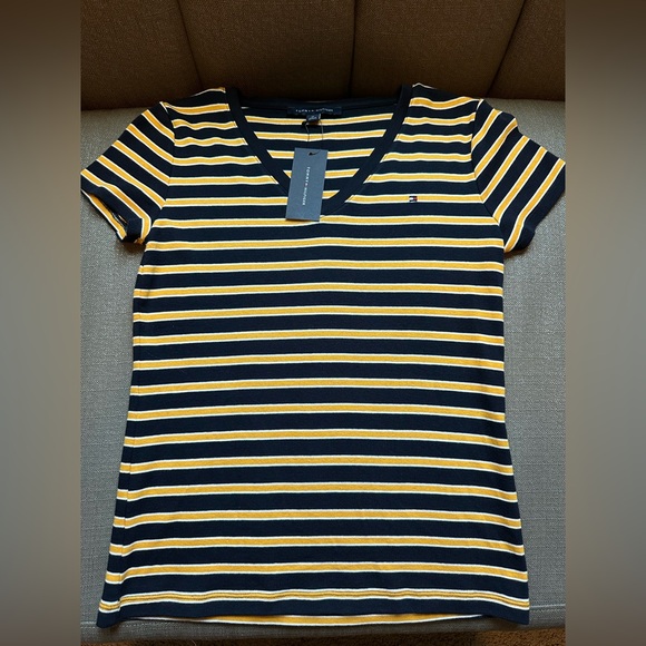 Tommy Hilfiger Tops - NWT Tommy Hilfiger Striped Top - Size Medium